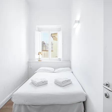 Four Seasons 50 M From Duomo Apartment Florence