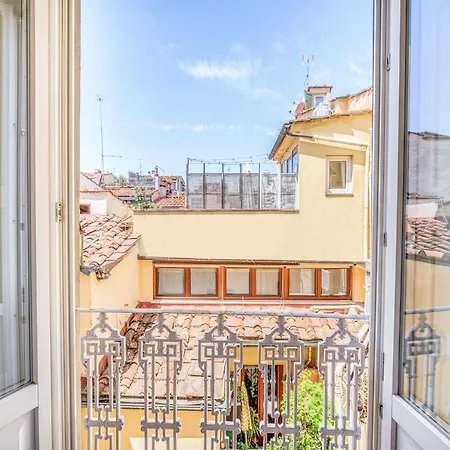 Apartment Four Seasons 50 M From Duomo *